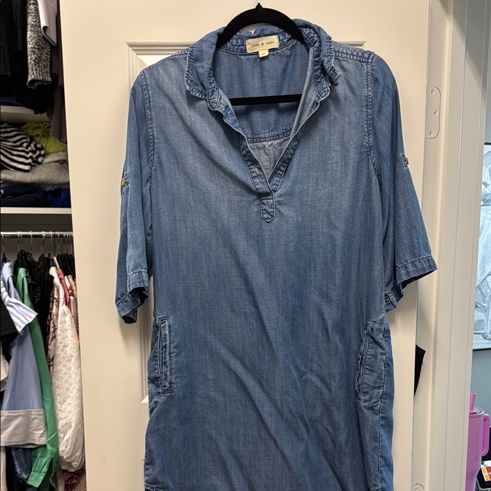 Cloth & Stone Blue Casual chambray denim dress